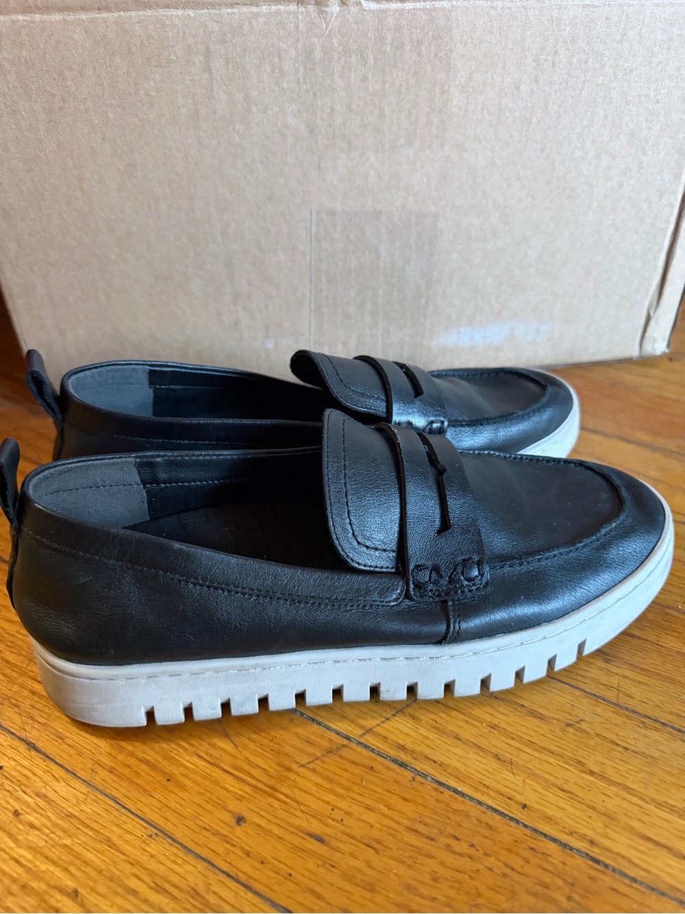 Vionic Black Leather Uptown Hybrid Women’s Penny Loafers
